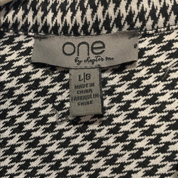 Chapter One houndstooth Shacket size large - Picture 3 of 6